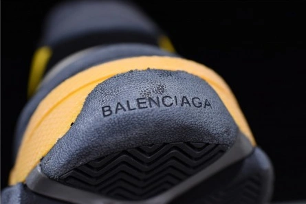Balenciaga Triple-S Sneaker 2.0 52403 W09T 212 Soft 2098