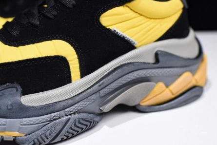 Balenciaga Triple-S Sneaker 2.0 52403 W09T 212 Soft 2098