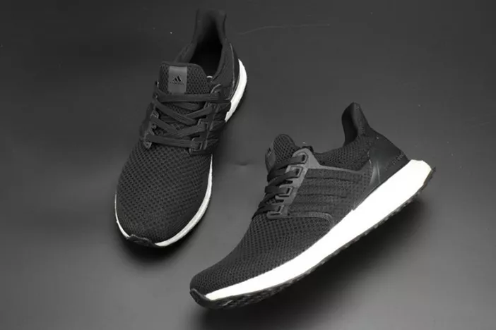 Flexible 469 Parley X Adidas Ultra Boost 3.5 black S 1907