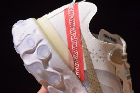 Elegant 1572 Nike React Element 87 AQ1090- 1332