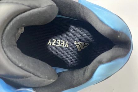 4978 adidas Yeezy Boost 700 MNVN Bright Cyan GZ DailyWear 1676