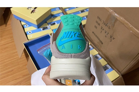 SportInspired 8475 Union LA x Air Jordan 4 ‘’Taupe Haze‘’ DJ5718- 499