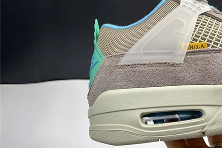 SportInspired 8475 Union LA x Air Jordan 4 ‘’Taupe Haze‘’ DJ5718- 499