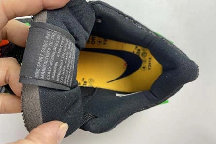 8972 OFF-WHITE x Nike Air Rubber Dunk “Green Strike” CU6015- Bold 1941