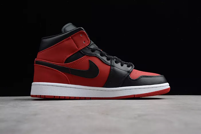 1545 Air Jordan 1 Mid Gym Red Black 554724- Minimalist 274