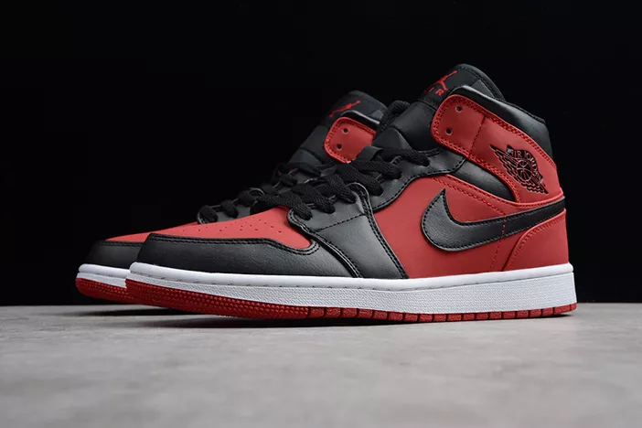 1545 Air Jordan 1 Mid Gym Red Black 554724- Minimalist 274