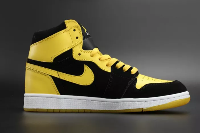 GoAnywhere 9813 Air Jordan 1 Retro Mid 'New Love 554724- 297