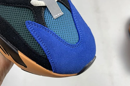 Compact 2245 Adidas Yeezy Boost 700  Blue GZ Compact 1709