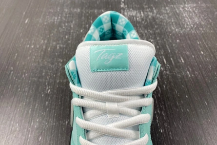 3612 Concepts x TIFFANY CO. x Nike SB Dunk Low BV1310- Functional 945