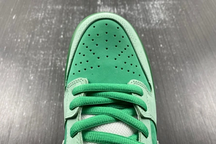 Lightweight Concepts x Nike SB Dunk Low BV1310-303 939