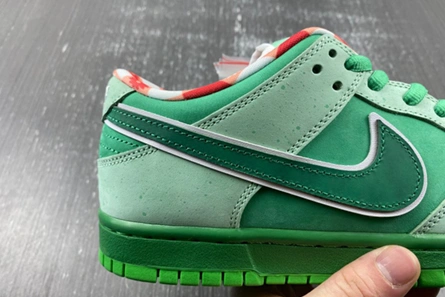 Lightweight Concepts x Nike SB Dunk Low BV1310-303 939
