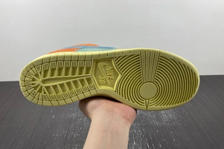 Versatile 6906 Nike SB Dunk Low Orange Emerald Rise  DV5429- 991