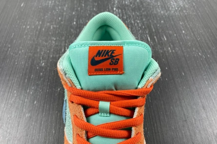 Versatile 6906 Nike SB Dunk Low Orange Emerald Rise  DV5429- 991