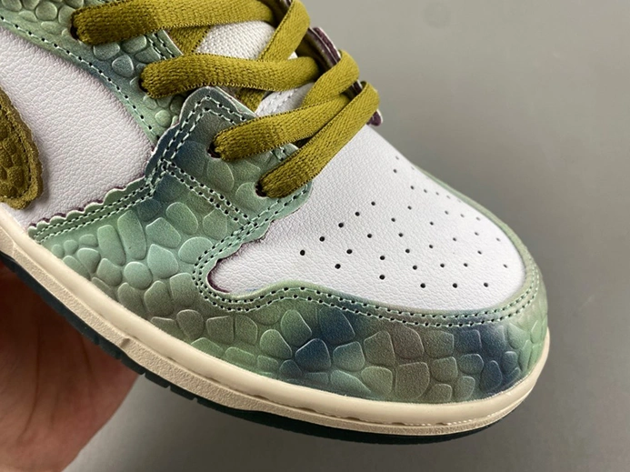 5040 Nike SB Dunk Low Alexis Sablone Chameleon  HJ3386- Breathable 921