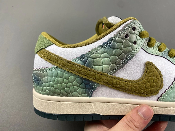 5040 Nike SB Dunk Low Alexis Sablone Chameleon  HJ3386- Breathable 921