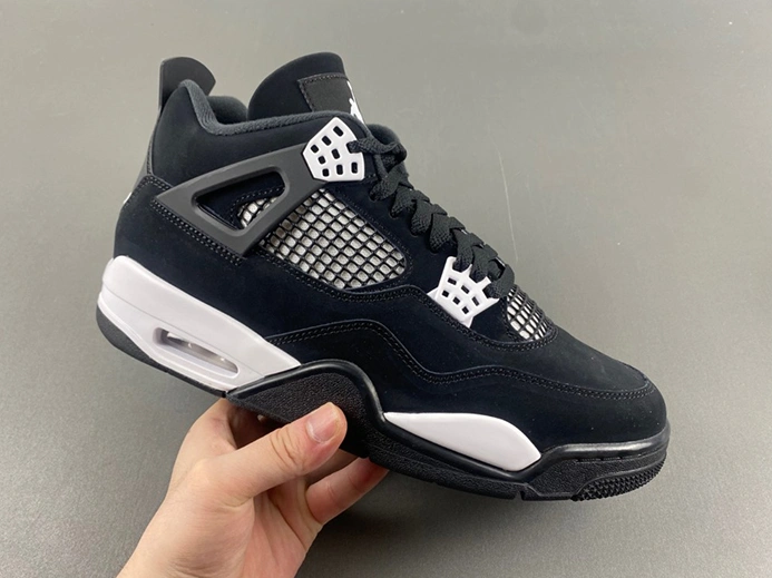 Breathable 5800 AIR JORDAN 4 RETRO 'WHITE THUNDER' FQ8138- 443