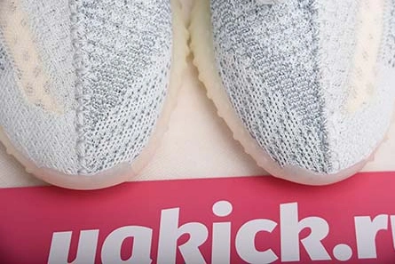 EyeCatching 9316 ADIDAS YEEZY BOOST 350 V2 CLOUD WHITE REFLECTIVE FW 1772