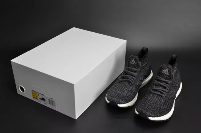 4888 Adidas Ultra Boost ATR Mid Primeknit  mens S Classic 1932