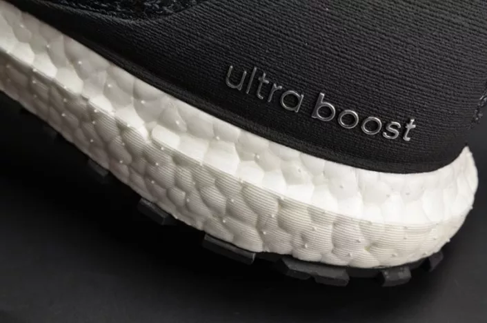 4888 Adidas Ultra Boost ATR Mid Primeknit  mens S Classic 1932