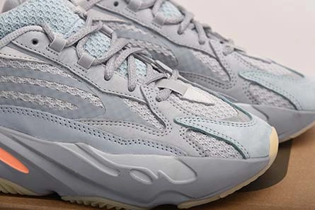 Flexible 5585 ADIDAS YEEZY BOOST 700 V2 INERTIA - FW 1757
