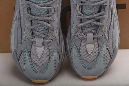 Flexible 5585 ADIDAS YEEZY BOOST 700 V2 INERTIA - FW 1757