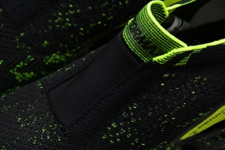 6035 Acronym Nike Mens Air VaporMax Moc 2 Black Volt AQ0996- Sophisticated 1476