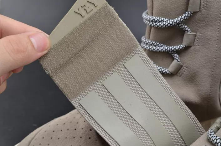 6408 Kanye West x adidas Yeezy 750 Boost Grey B Breathable 1774