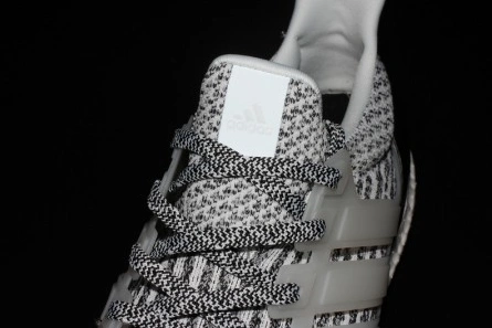 8597 ADIDAS ULTRA BOOST OREO  WHITE BLACK MENS S DailyWear 1901