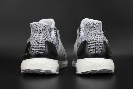 8597 ADIDAS ULTRA BOOST OREO  WHITE BLACK MENS S DailyWear 1901