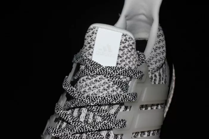 8597 ADIDAS ULTRA BOOST OREO  WHITE BLACK MENS S DailyWear 1901