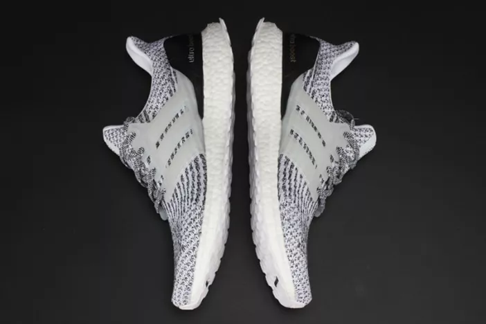 8597 ADIDAS ULTRA BOOST OREO  WHITE BLACK MENS S DailyWear 1901