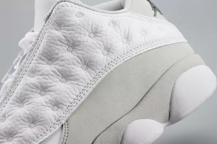 Elegant 9097 Jordan 13 Retro Low Pure Platinum 310810- 818