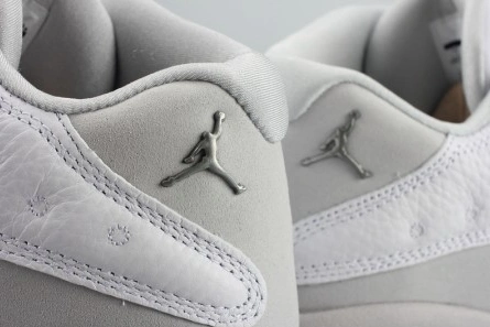 Elegant 9097 Jordan 13 Retro Low Pure Platinum 310810- 818