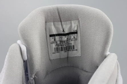 Elegant 9097 Jordan 13 Retro Low Pure Platinum 310810- 818