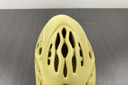 Trendy 1590 adidas Yeezy Foam RNNR Sulfur  GV 1638