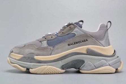 191 BALENCIAGA 17FW TRIPLE S WASHED SHOW SNEA GREY  MENS AED Resilient 2074