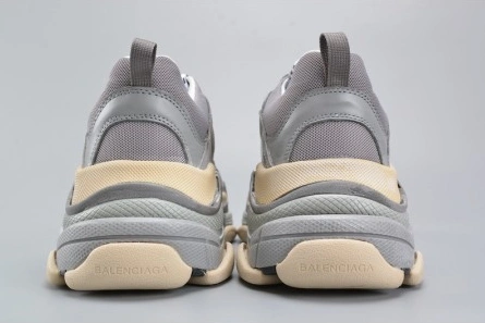 191 BALENCIAGA 17FW TRIPLE S WASHED SHOW SNEA GREY  MENS AED Resilient 2074