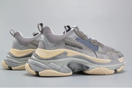 191 BALENCIAGA 17FW TRIPLE S WASHED SHOW SNEA GREY  MENS AED Resilient 2074