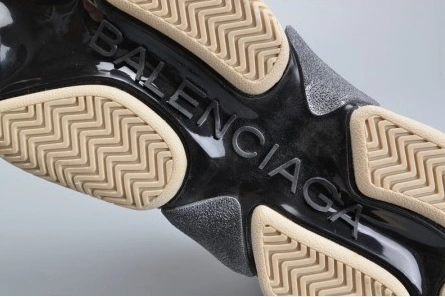 191 BALENCIAGA 17FW TRIPLE S WASHED SHOW SNEA GREY  MENS AED Resilient 2074
