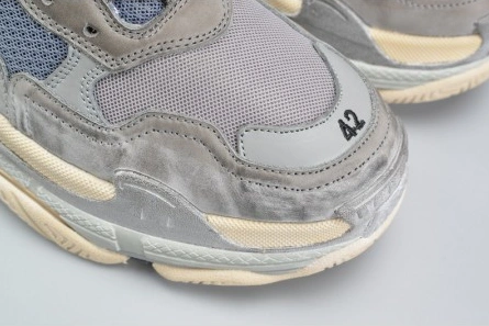 191 BALENCIAGA 17FW TRIPLE S WASHED SHOW SNEA GREY  MENS AED Resilient 2074