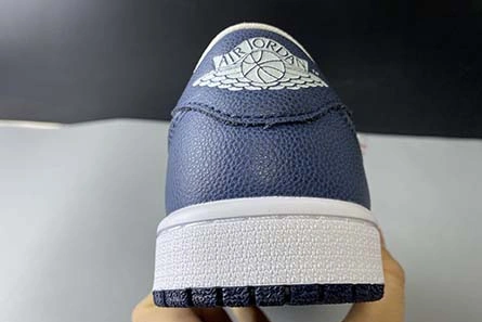SmartChoice 3250 Nike Air Jordan 1 Low CW8576- 223