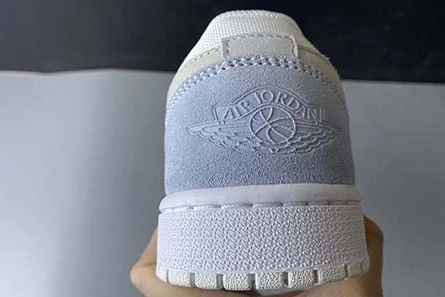Efficient 7046 Air Jordan 1 Low “Paris” CV3043-100