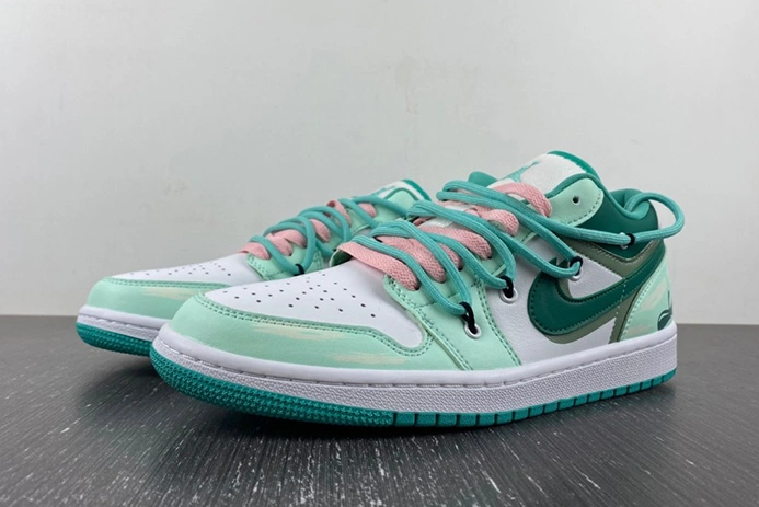 SportInspired 7049 Jordan 1 Low DC0774- 123