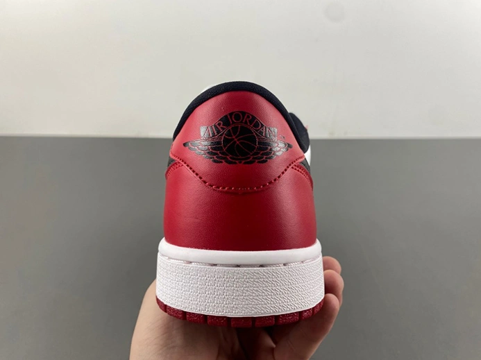 Efficient 7607 Jordan 1 Retro Low Chicago  705329-600
