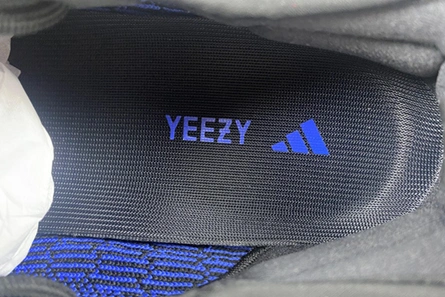 Vibrant 1281 adidas Yeezy Boost 350 V2 Dazzling Blue GY 1671