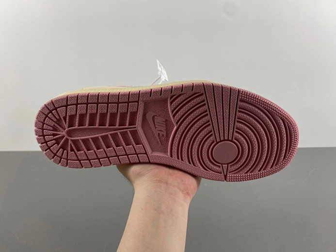 Versatile 2616 Travis Scott x Air Jordan 1 Low OG DM7866- 42