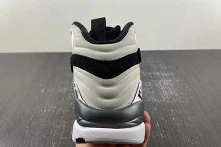 Elegant 5493 Jordan 8 Retro Bugs Bunny  305381-103