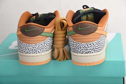 DailyWear 1500 Nike SB Dunk Low “Safari” CD2563- 1242