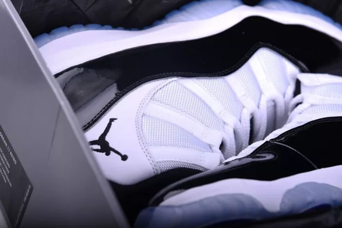 Durable 6183 Air Jordan 11 "Concord" 2018 378037- 713