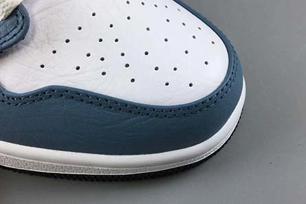 Resilient Facetasm x Air Jordan 1 MidFearless Ones CU2802-100 250